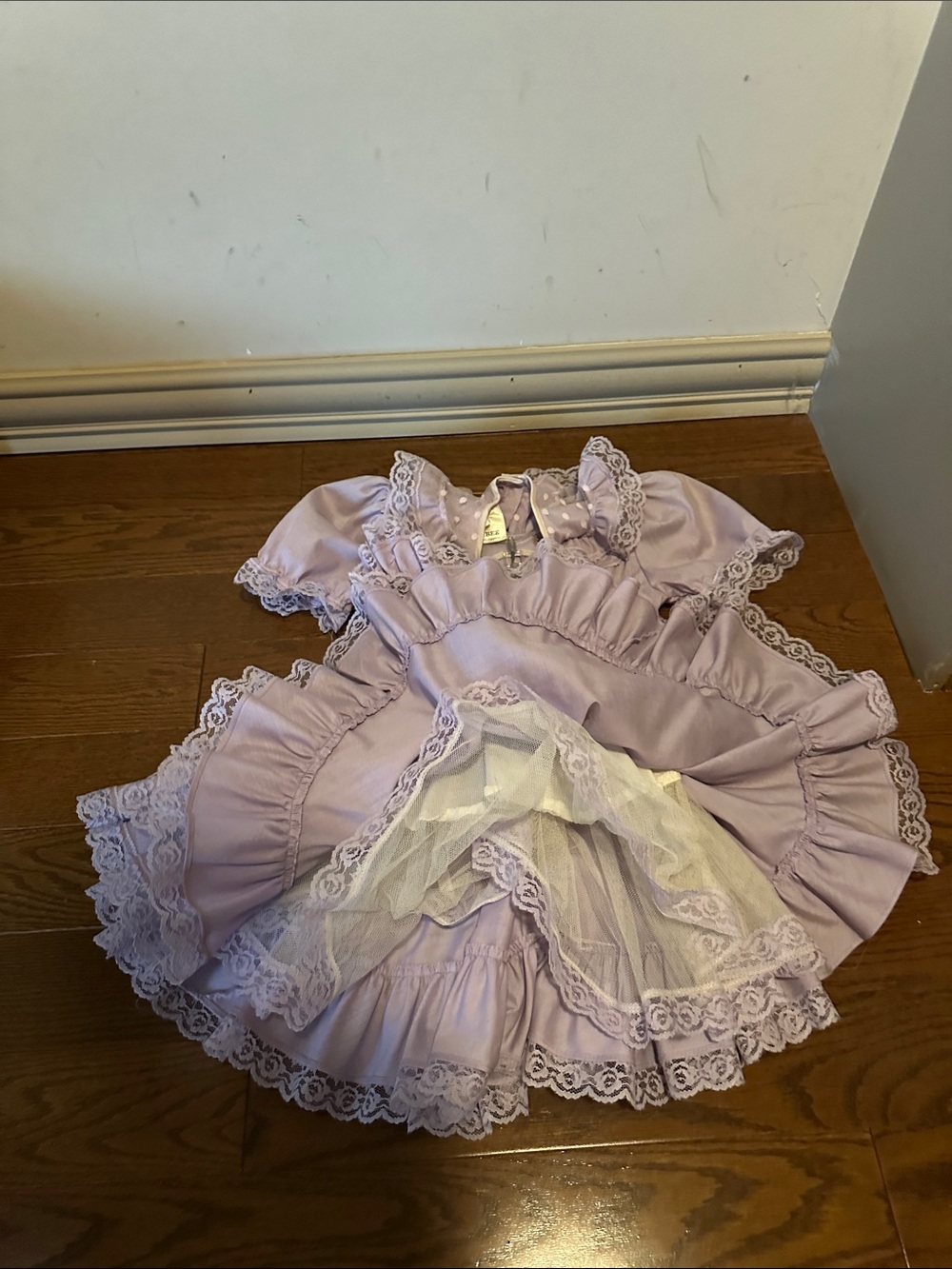 Girls' Lavender Lace Ruffled Dress - Picture 6 of 9